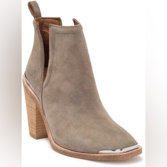 Jeffrey Campbell Leather Block Heel Ankle Western Boots size 9 - Picture 1 of 10